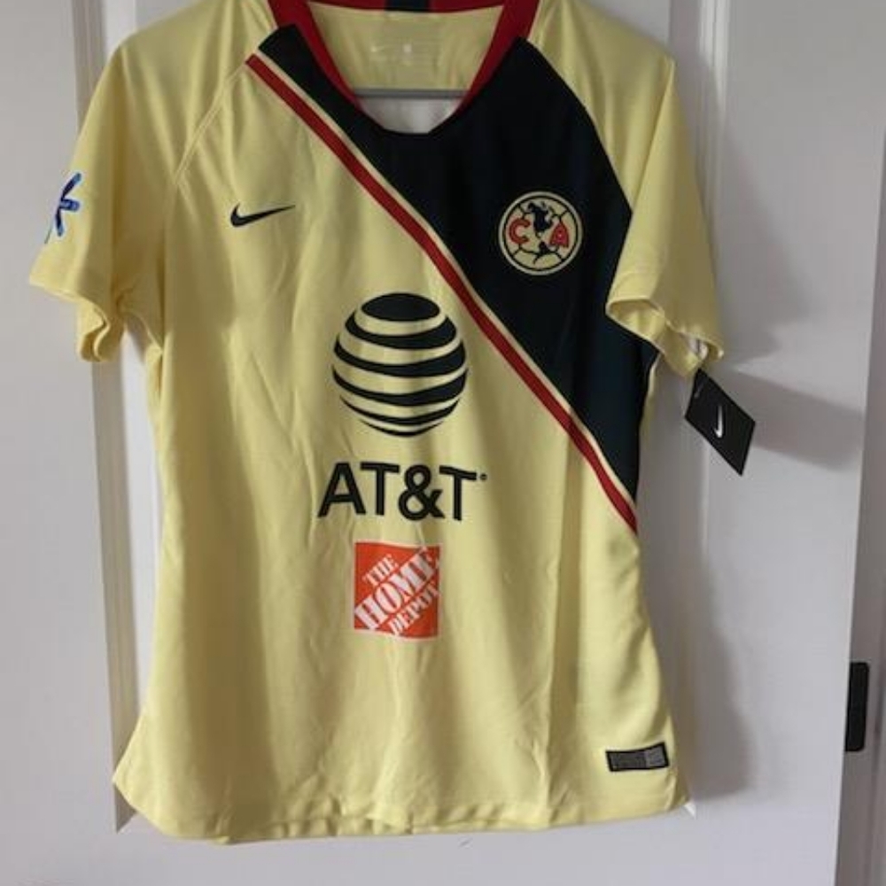 Women's Club America Jersey - Large